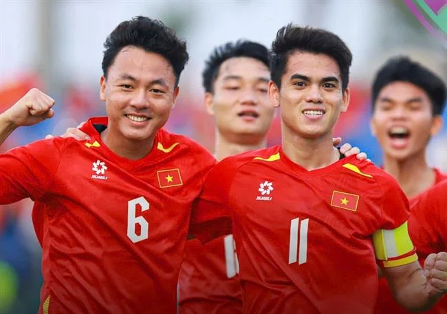Liên hệ hỗ trợ khách hàng 18win